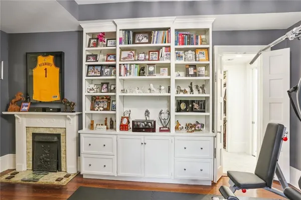 $1,949,000 | 5360 Chestnut Street, New Orleans, LA 70115