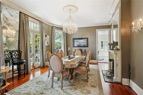 $1,995,000 | 5360 Chestnut Street, New Orleans, LA 70115