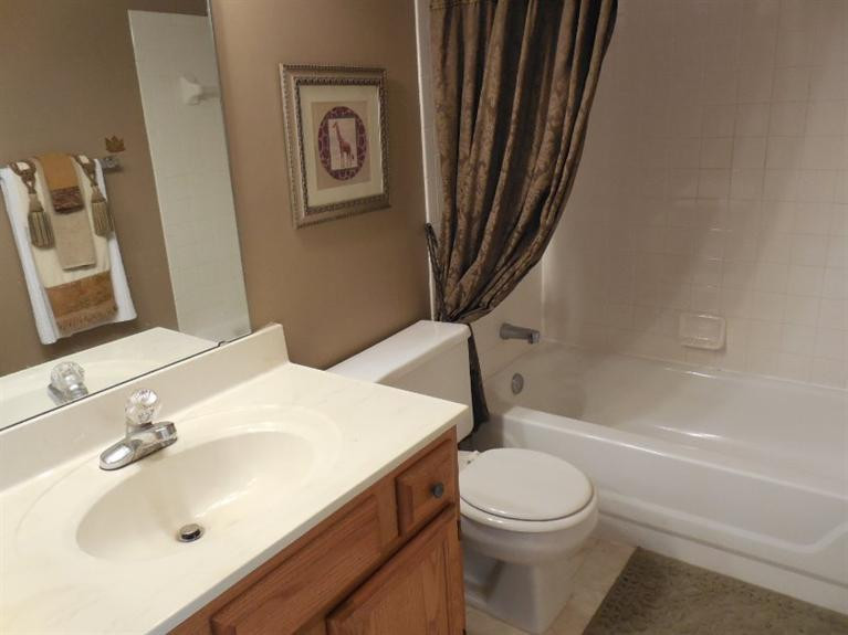 300 Timber Ridge Drive, Unit 9 Newport, KY 41071 - Photo 14 of 19 Gallery Image 14