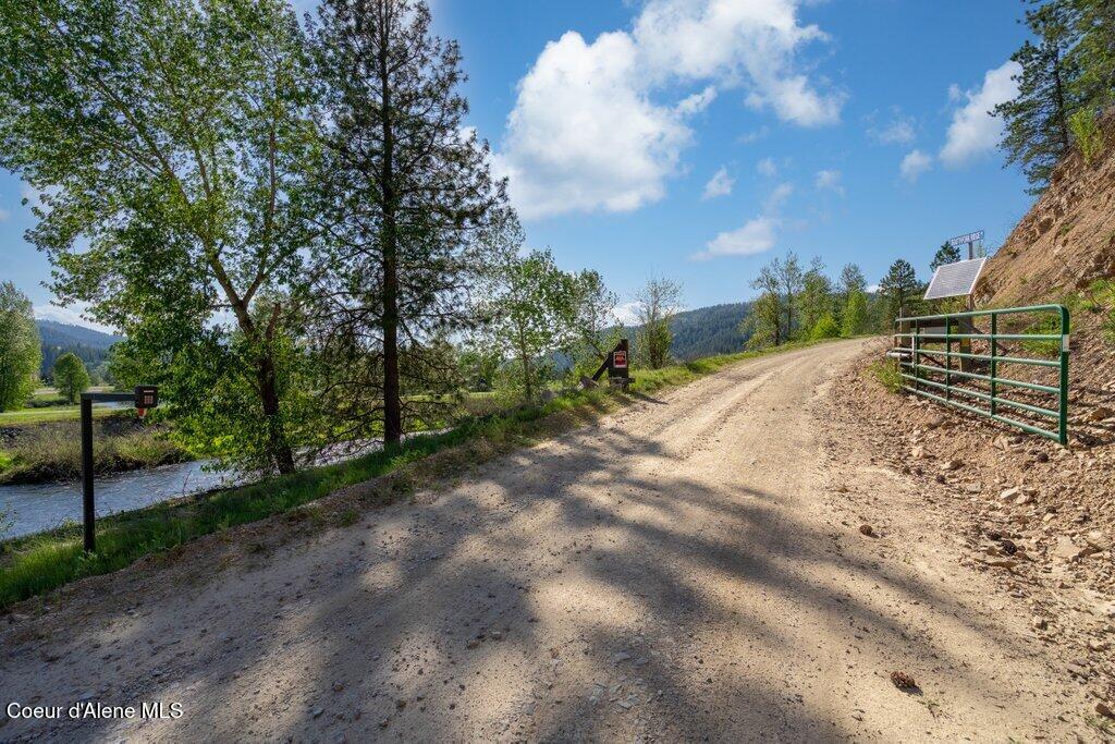 Nka Southfork Rdg Road Kingston, ID 83839 - Photo 2 of 10 Gated Entry to property