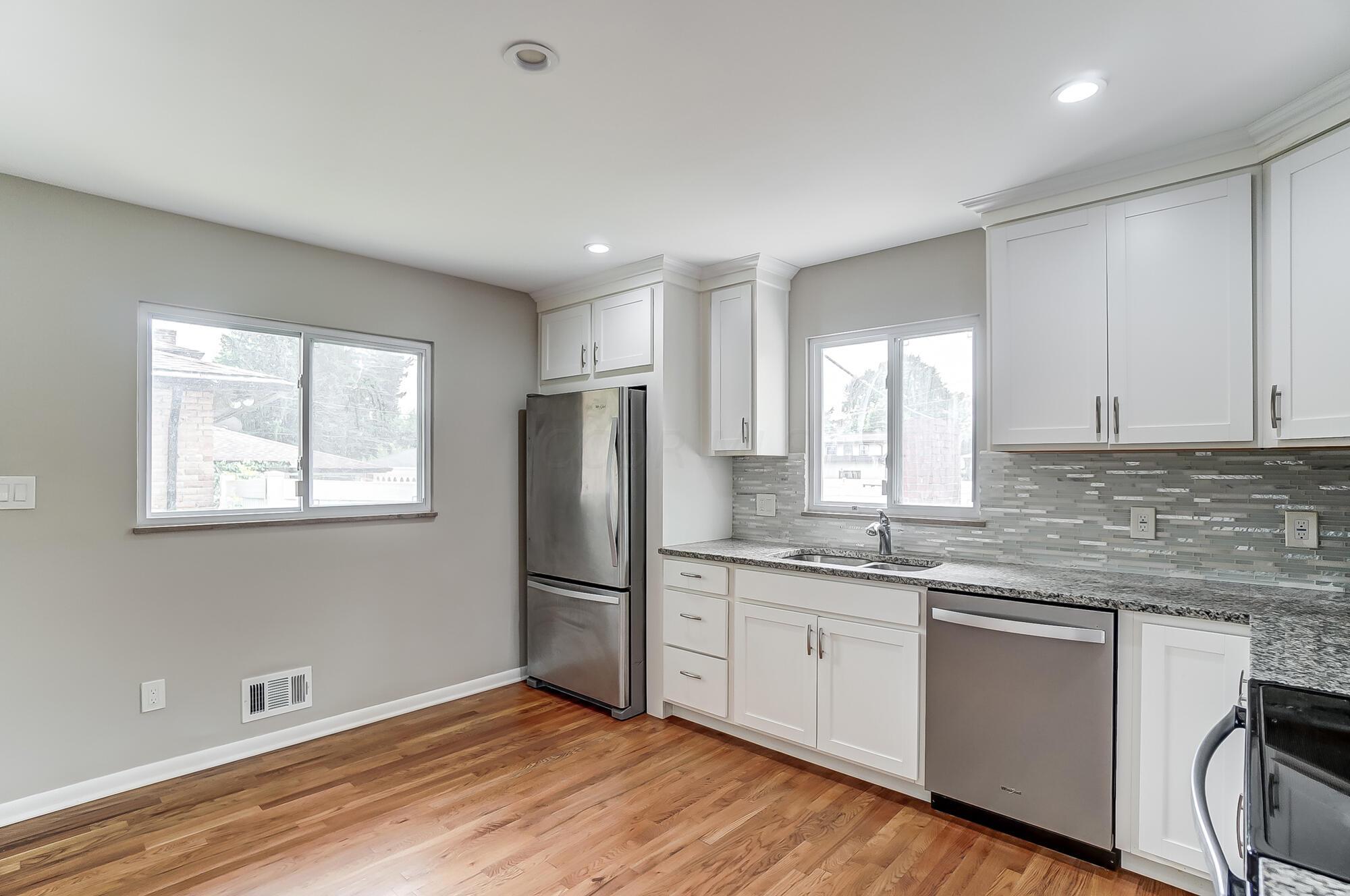1421 Kenwick Road Columbus, OH 43209 - Photo 26 of 82 026
