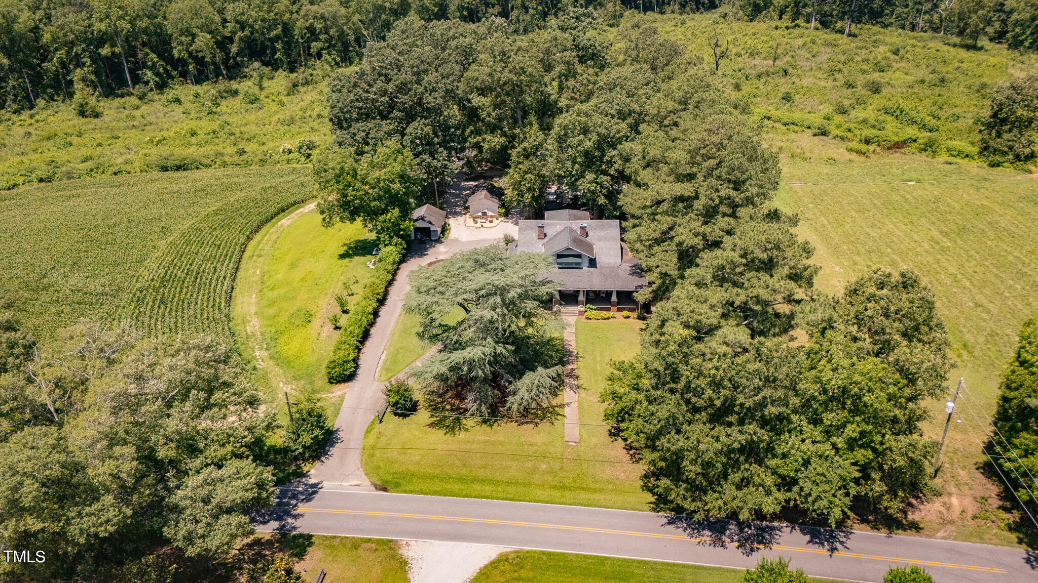 7090 Peele Road Bailey, NC 27807 - Photo 5 of 22 17