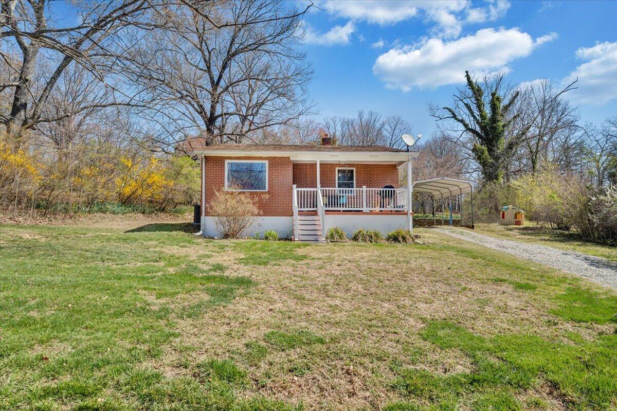 4385 Daugherty Road Salem, VA 24153 - Photo 34 of 36 34-MIB00144
