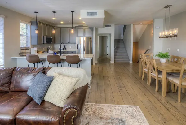 $2,995 | 300 North Gila Springs Boulevard, Unit 145, Chandler, AZ 85226
