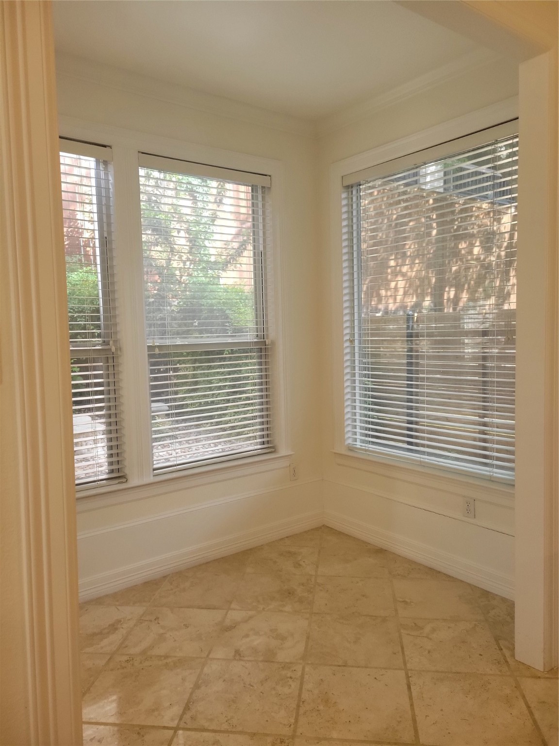 3203 Tom Green Street, Unit 3A Austin, TX 78705 - Photo 14 of 33 a view of an empty room with a window