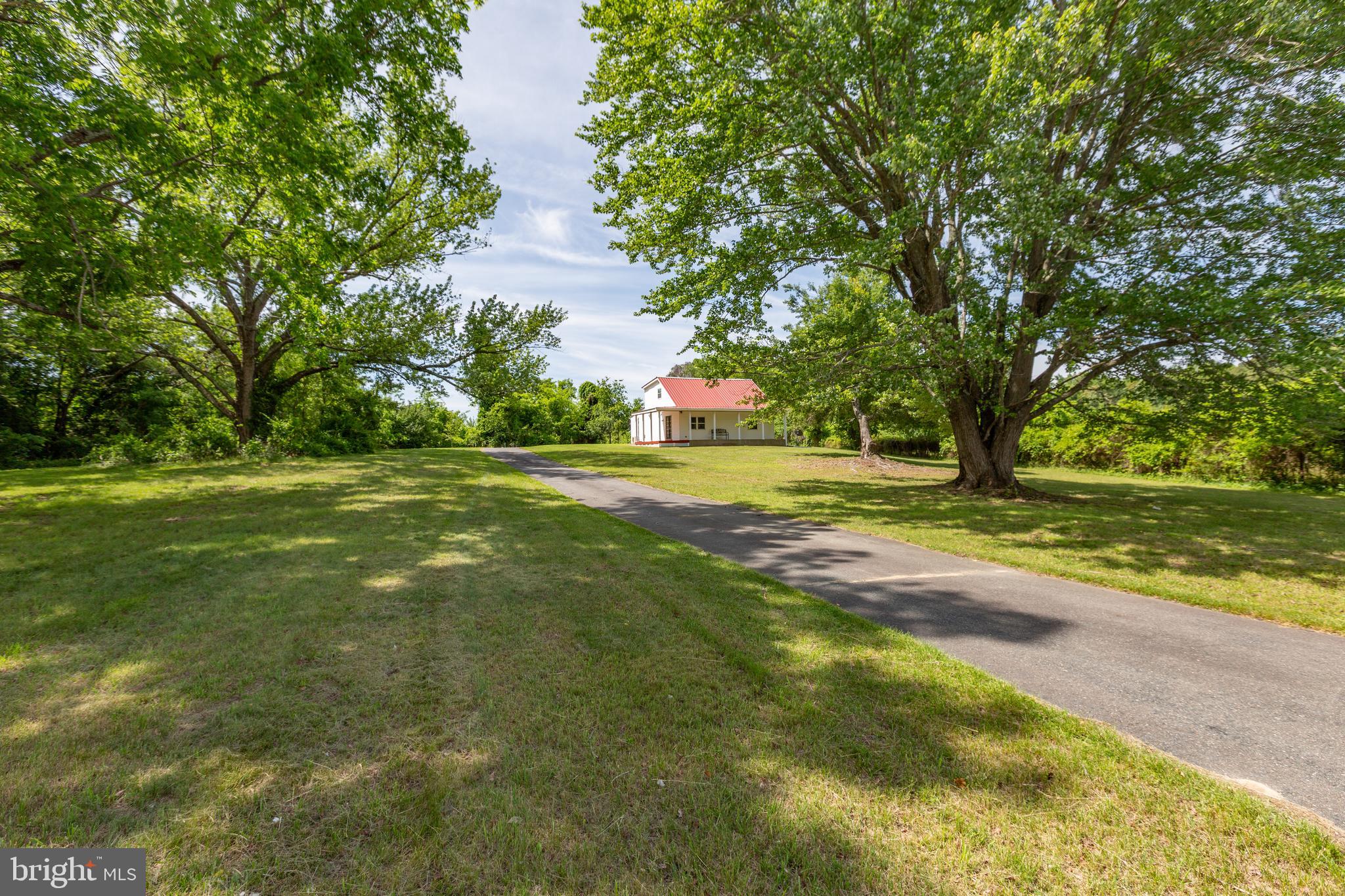 10827 Catharpin Road Spotsylvania, VA 22553 - Photo 1 of 39 a view of a golf course