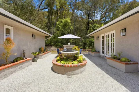 $3,249,000 | 6859 Avenida Andorra, La Jolla, CA 92037