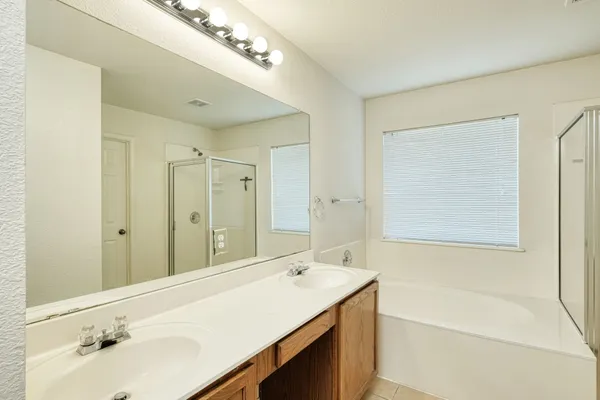 $1,950 | 1020 Downridge Drive, Leander, TX 78641