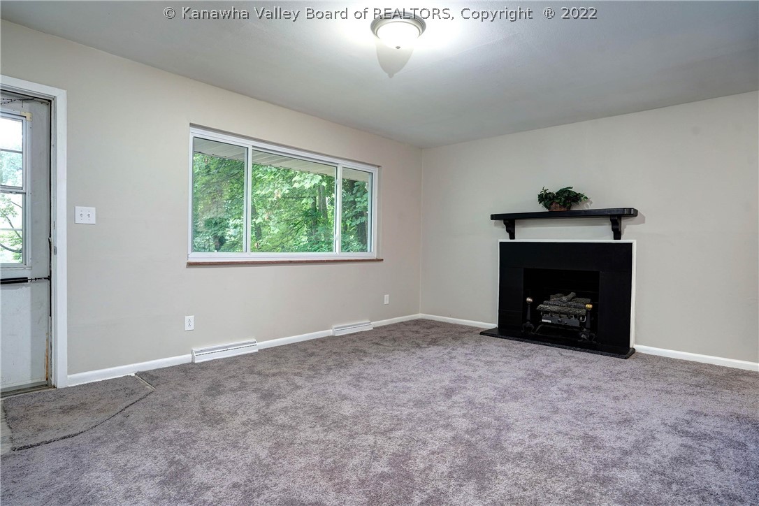 1812 Pine Manor Road Charleston, WV 25311 - Photo 9 of 31 Gallery Image 9