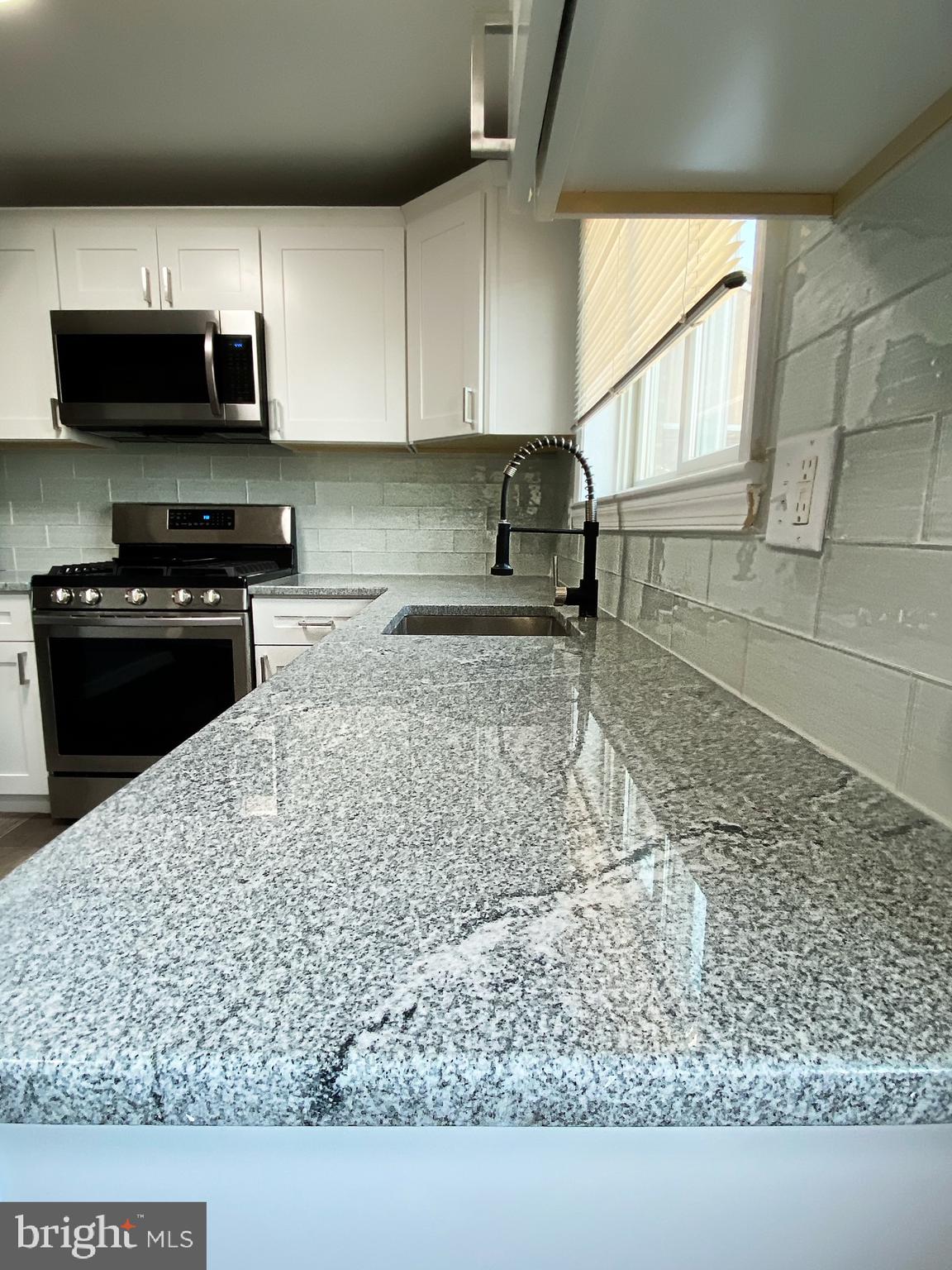 222 Overlook Road Philadelphia, PA 19128 - Photo 5 of 36 Gallery Image 5