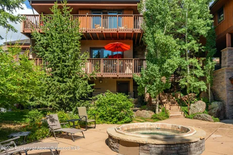 $2,850,000 | 229 Faraway Road, Unit 28, Snowmass Village, CO 81615