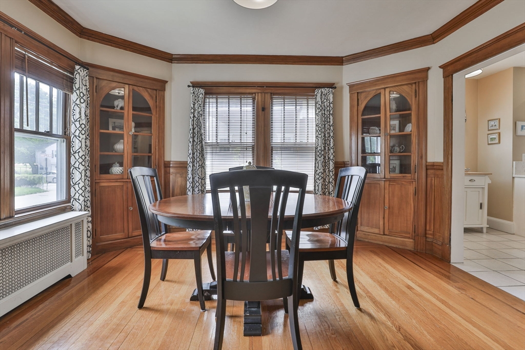 75 Howe Street Milton, MA 02186 - Photo 4 of 22 Gallery Image 4