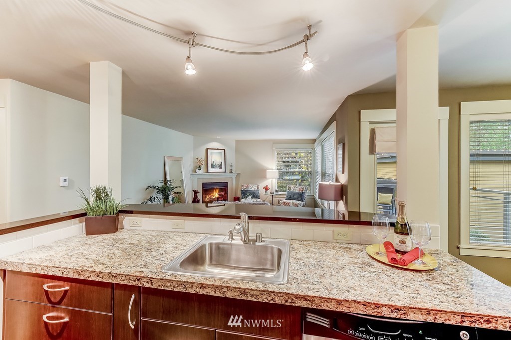 23015 Edmonds Way, Unit A202 Edmonds, WA 98020 - Photo 8 of 25 Gallery Image 8