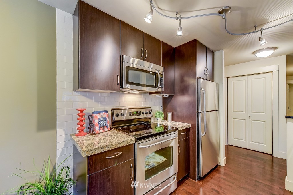23015 Edmonds Way, Unit A202 Edmonds, WA 98020 - Photo 10 of 25 Gallery Image 10