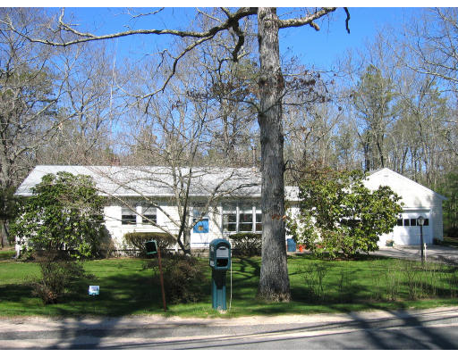 887 Main Street Wareham, MA 02571 - Photo 1 of 4 Gallery Image 1