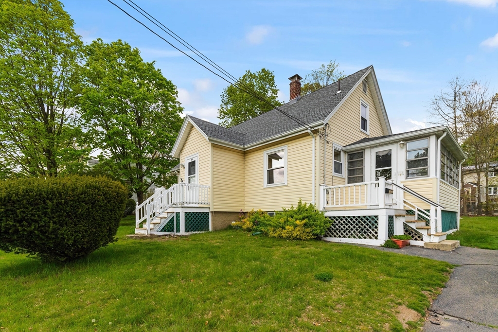 48 Riverbank Road Saugus, MA 01906 - Photo 3 of 34 Gallery Image 3