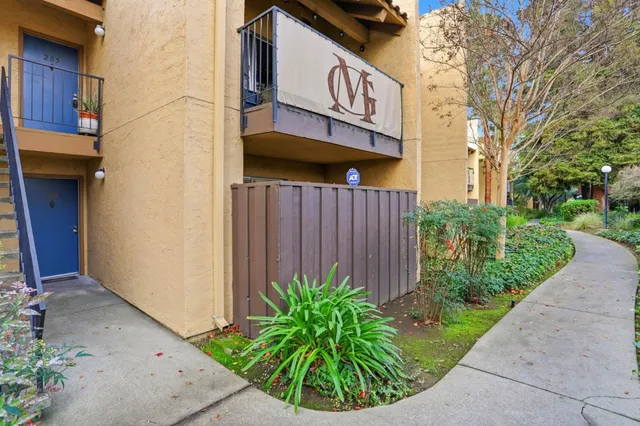 $409,000 | 247 North Capitol Avenue, Unit 105, San Jose, CA 95127