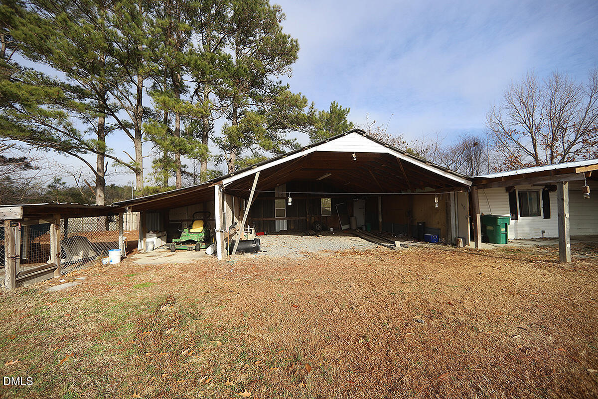 2582 Bakers Chapel Road Smithfield, NC 27577 - Photo 19 of 23 2582 Bakers Chapel RdS