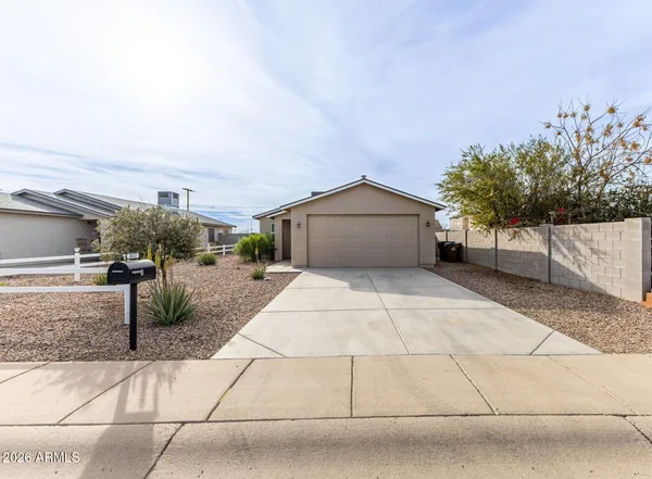 $270,000 | 860 South Main Street, Coolidge, AZ 85128