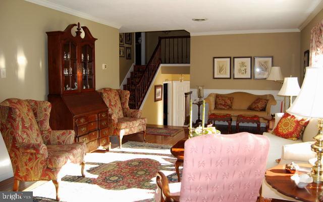 722 Loblolly Lane Reading, PA 19607 - Photo 8 of 30 Living room