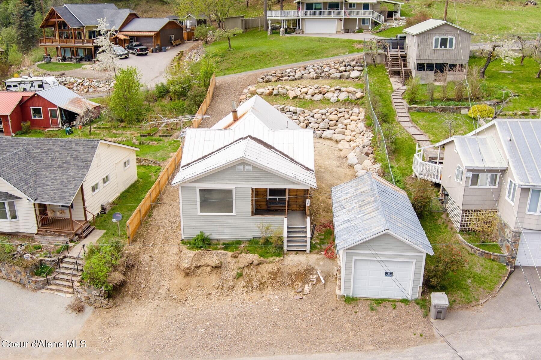 525 Big Hill Road Hope, ID 83836 - Photo 9 of 17 Inviting Community