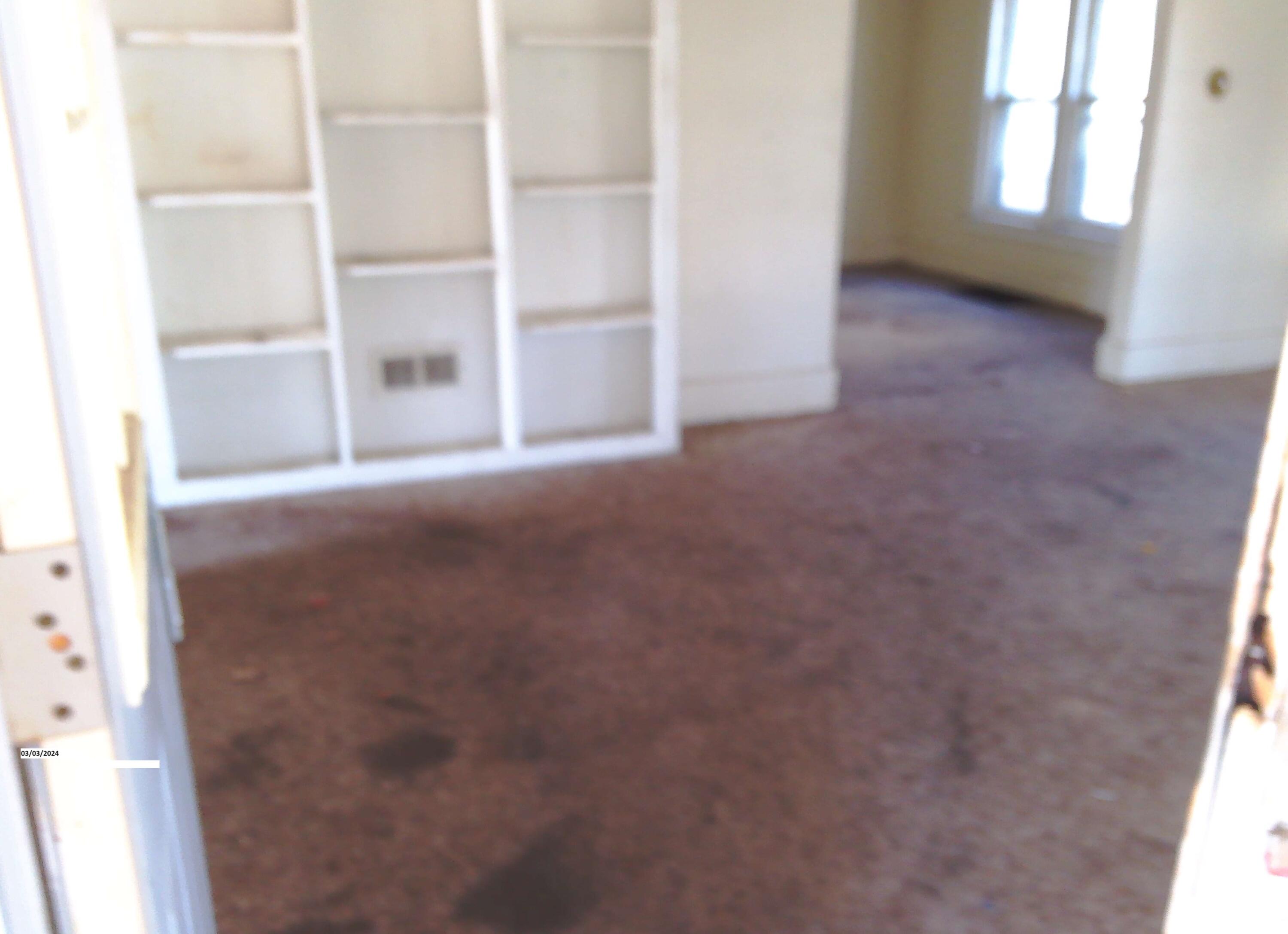 325 South Lincoln Avenue Three Rivers, MI 49093 - Photo 2 of 8 living room