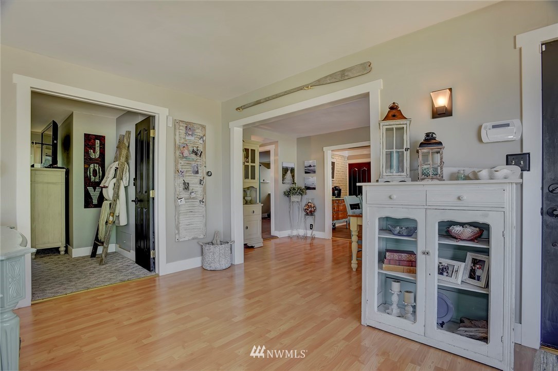 3248 Rocky Point Road Northwest Bremerton, WA 98312 - Photo 8 of 29 Gallery Image 8