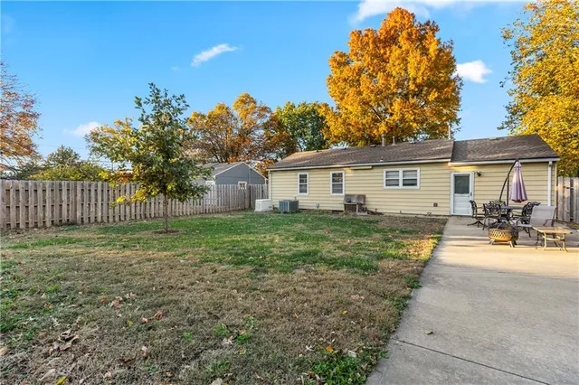 $250,000 | 13017 West 92nd Street, Lenexa, KS 66215