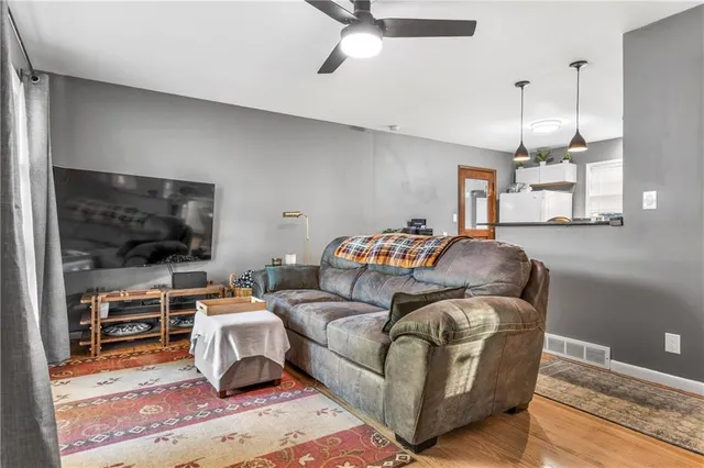 $250,000 | 13017 West 92nd Street, Lenexa, KS 66215