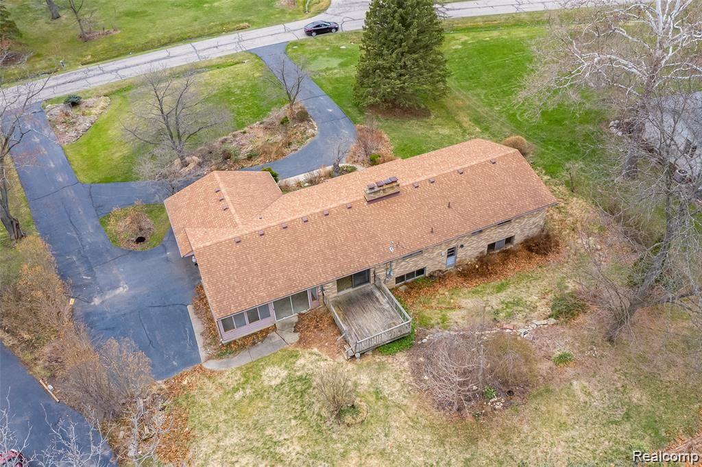 32920 Raphael Road Farmington, MI 48336 - Photo 50 of 50 Drone15.jpg