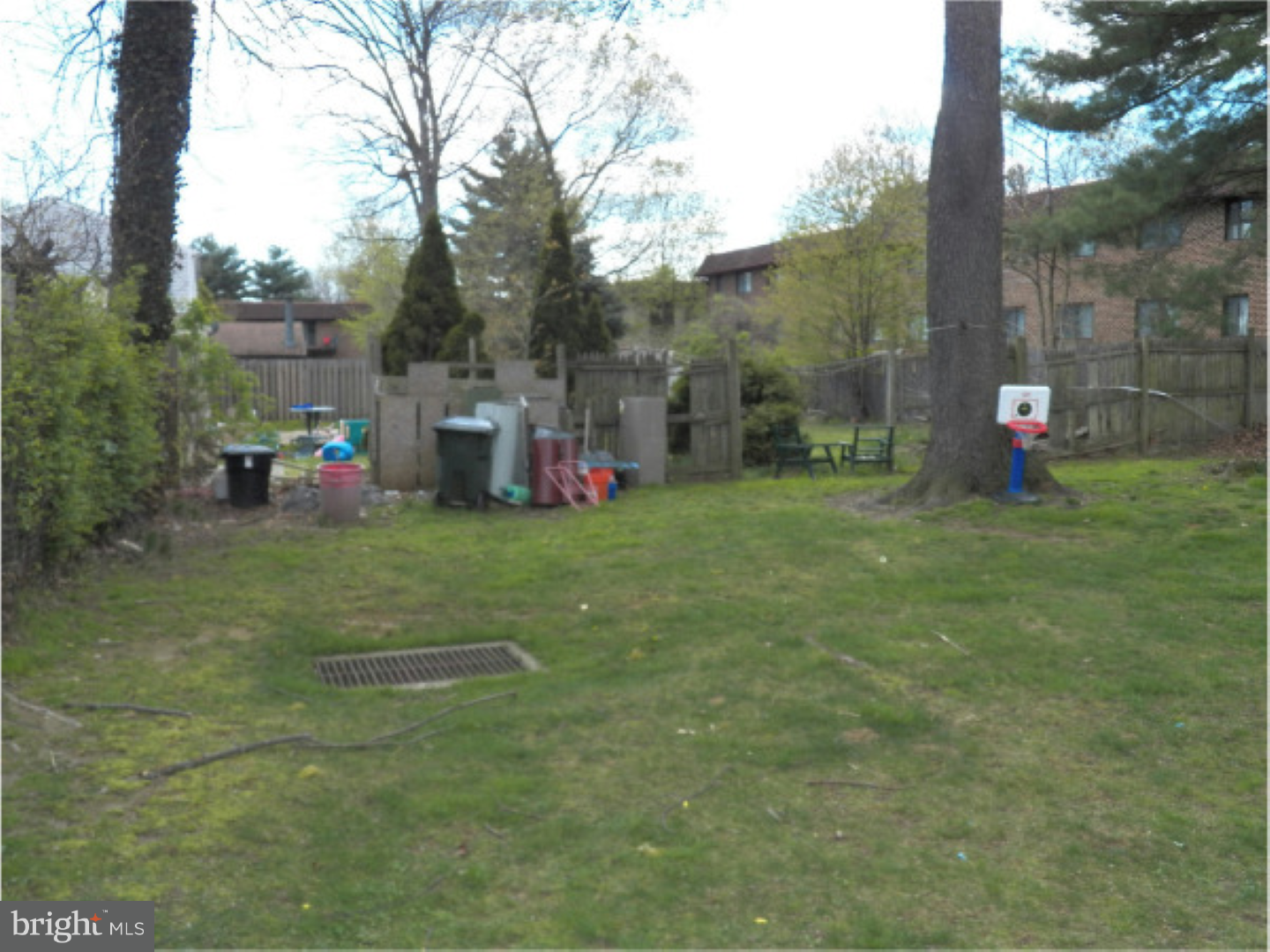 703 Raleigh Court Wallingford, PA 19086 - Photo 5 of 7 Back Yard