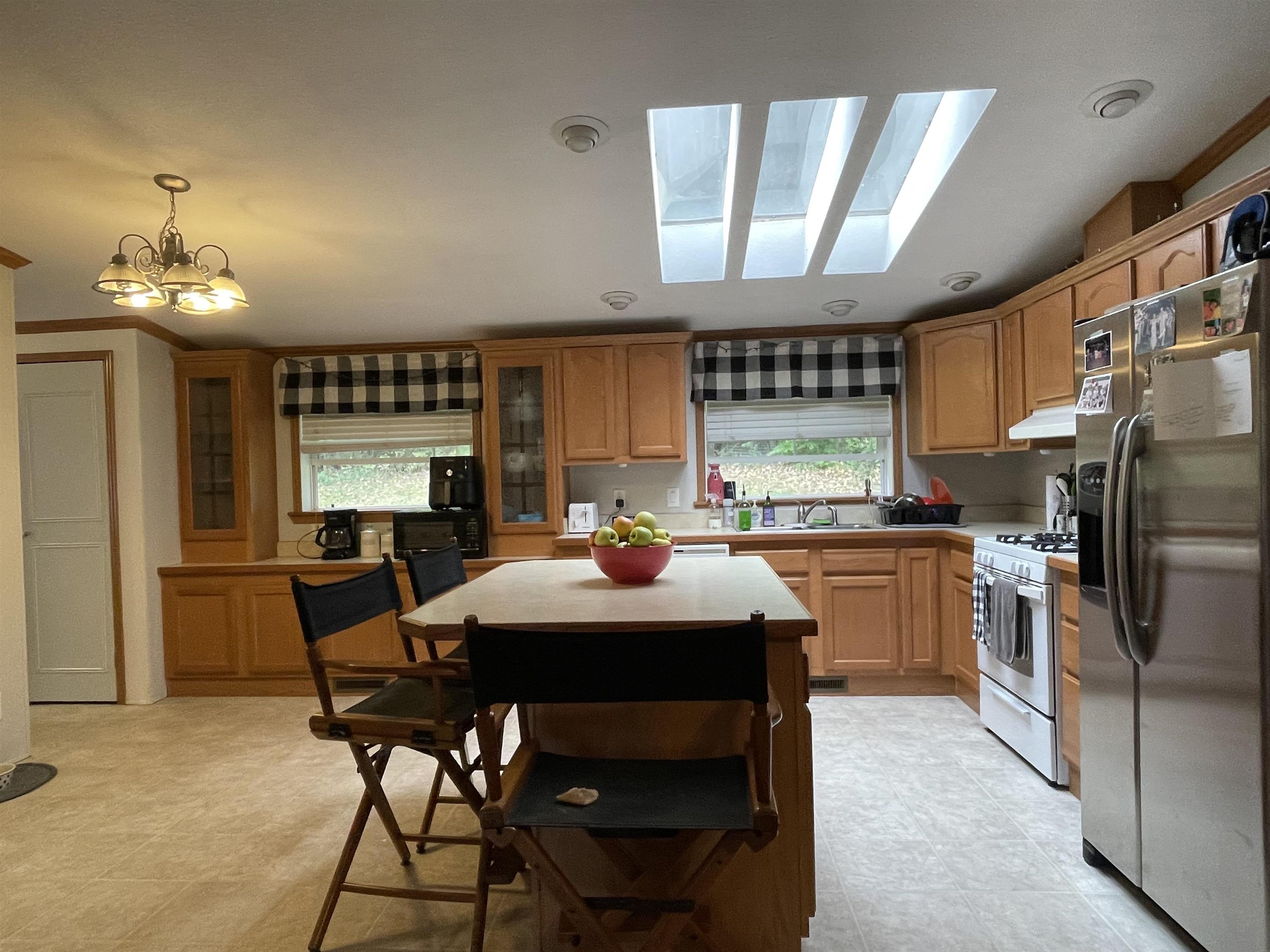 80 Lennox Road Poultney, VT 05764 - Photo 3 of 23 Gallery Image 3