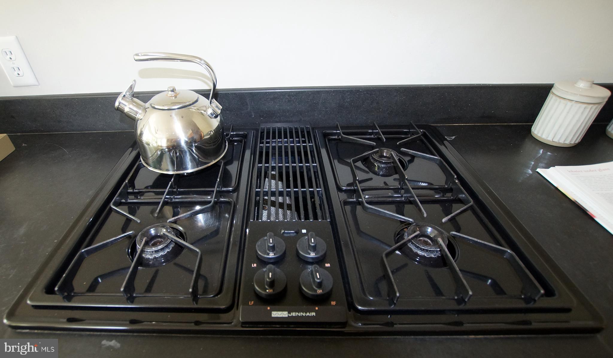 633 A Street Northeast Washington, DC 20002 - Photo 15 of 56 No range hood needed. Jenn Air has a down draft