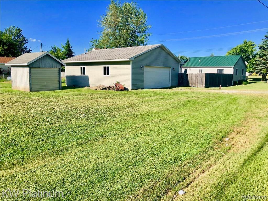 1355 Allen Road Smiths Creek, MI 48074 - Photo 13 of 34 IMG_2020.jpg