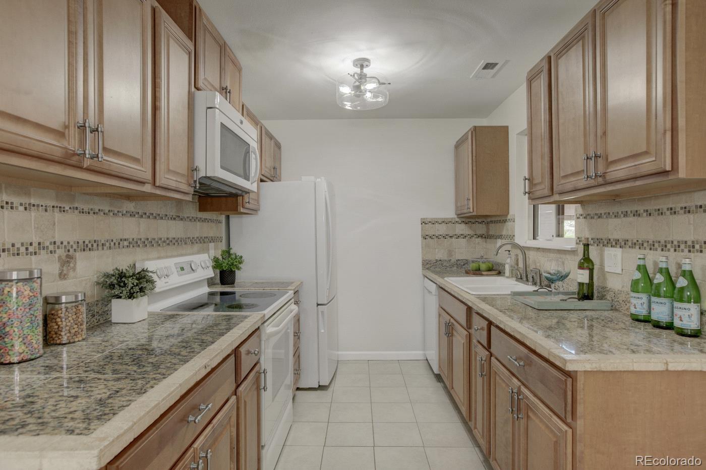 2203 South Buckley Road, Unit 101 Aurora, CO 80013 - Photo 8 of 29 Gallery Image 8