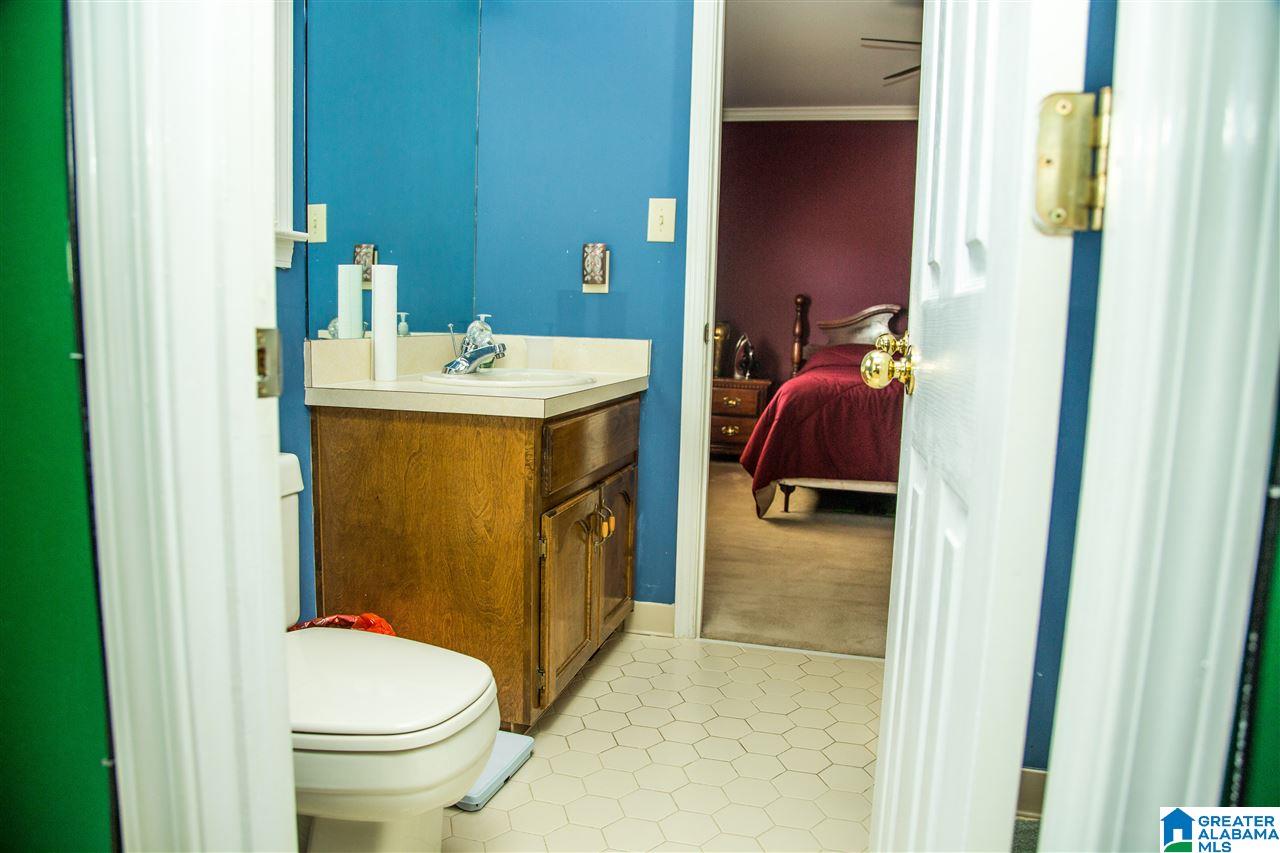 1716 Winewood Road Birmingham, AL 35215 - Photo 20 of 39