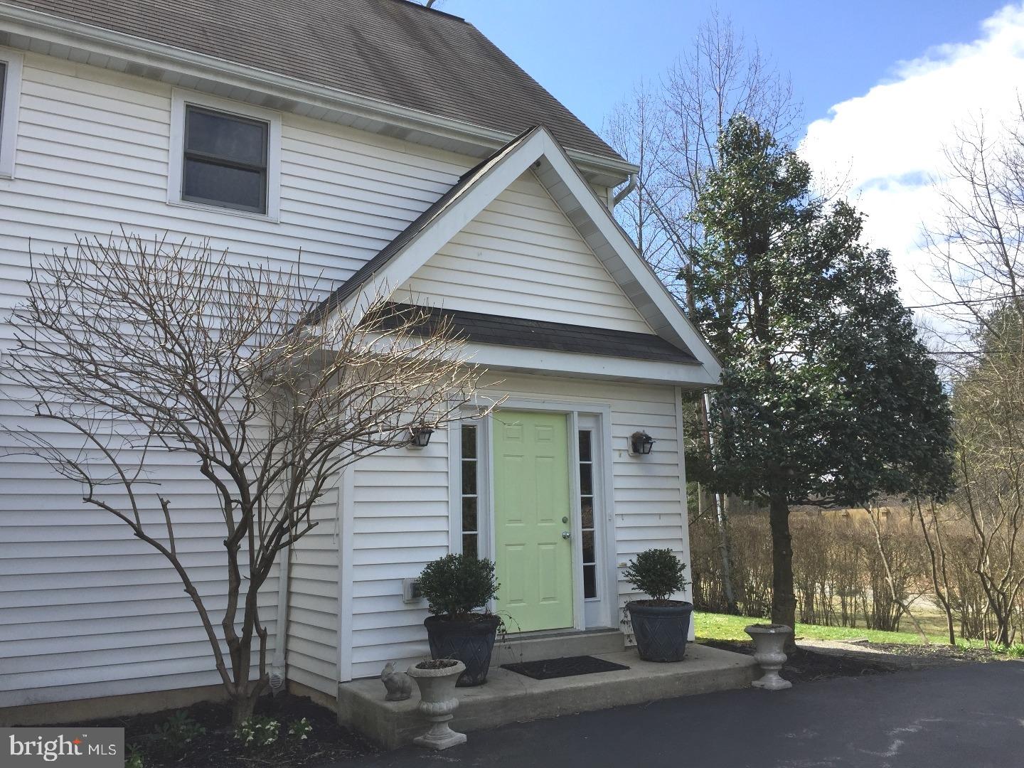 107 Willowburn Road Villanova, PA 19085 - Photo 2 of 25