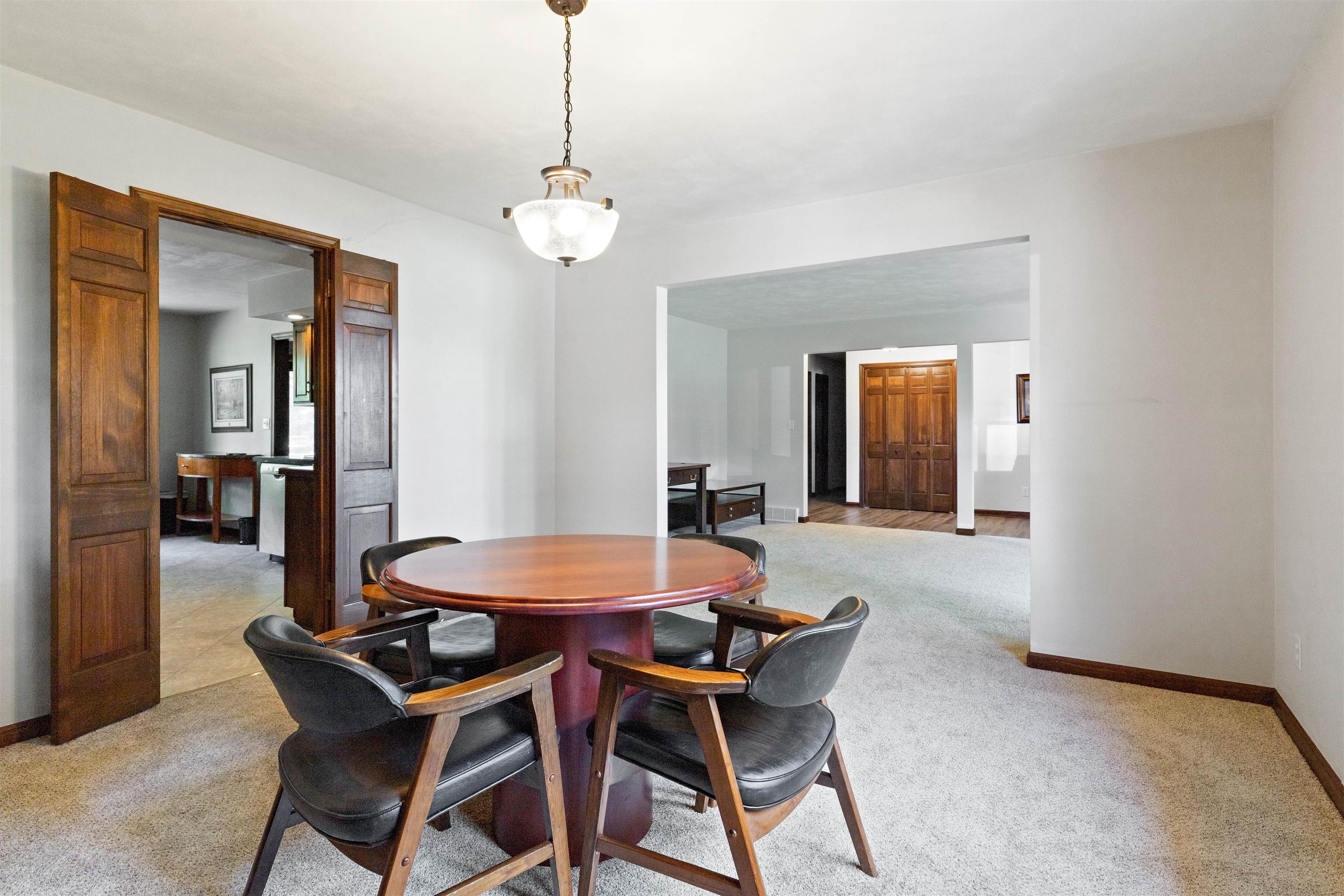 2518 Mandrake Drive Rockford, IL 61108 - Photo 16 of 50 a dining room with furniture and window