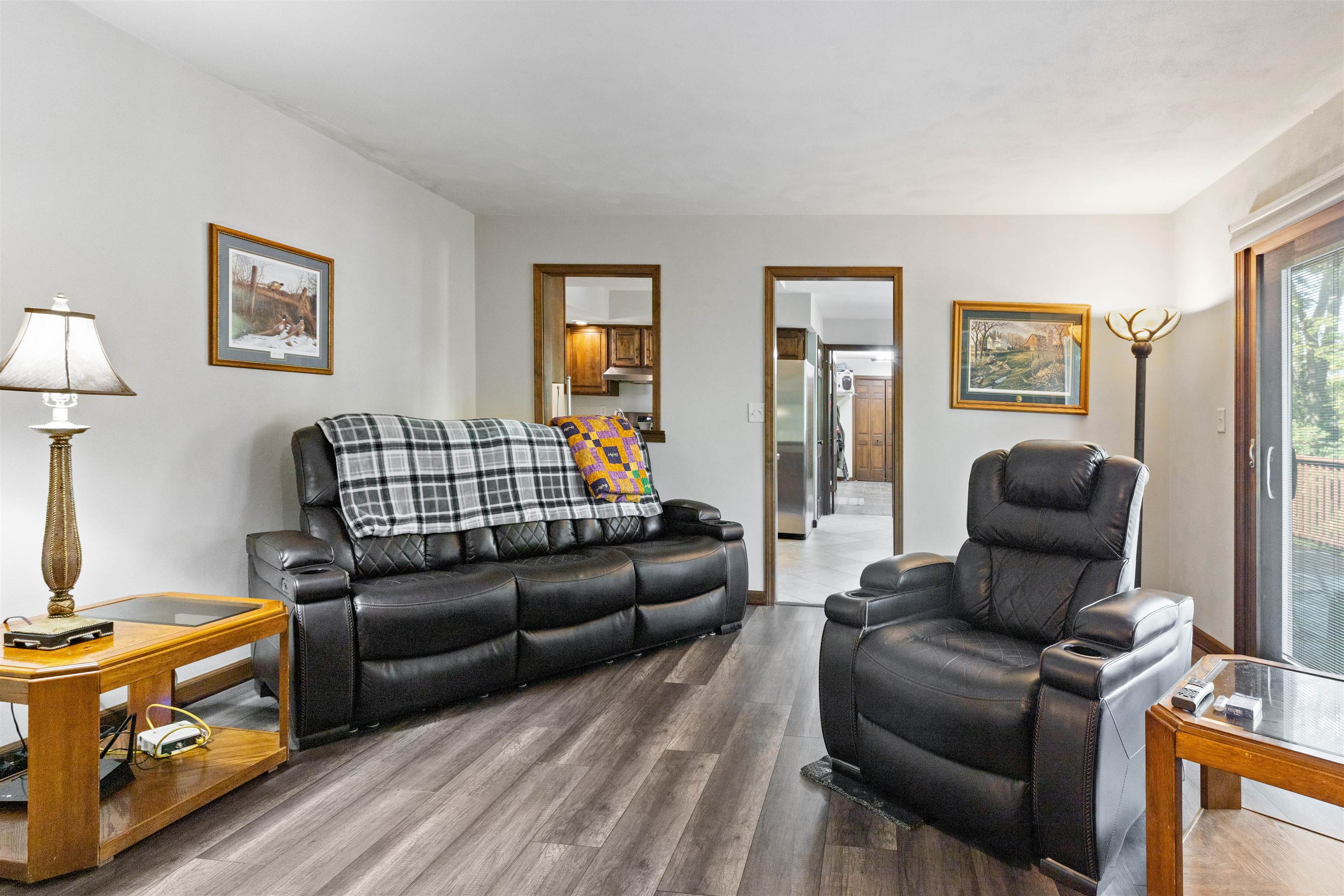 2518 Mandrake Drive Rockford, IL 61108 - Photo 20 of 50 a living room with furniture and a couch