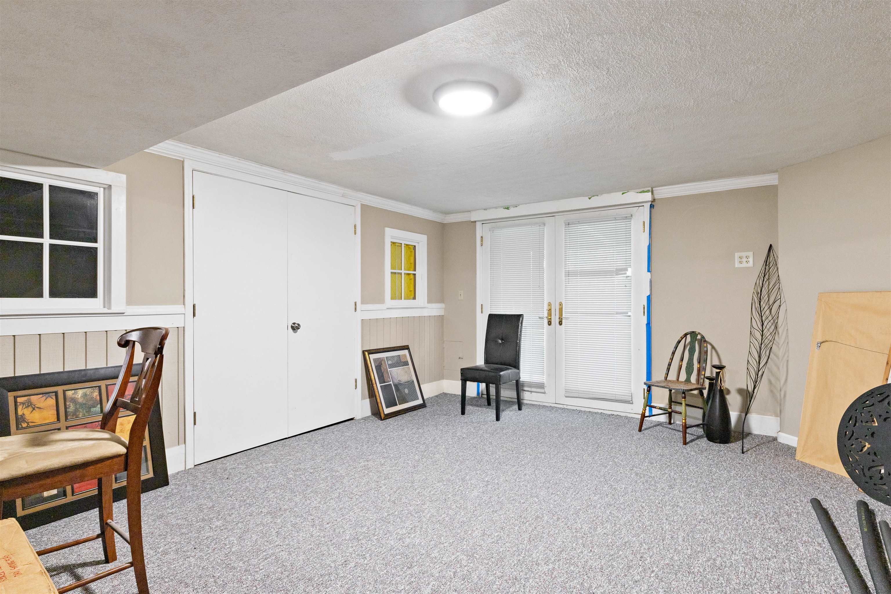 2518 Mandrake Drive Rockford, IL 61108 - Photo 32 of 50 a view of a livingroom with furniture and a window