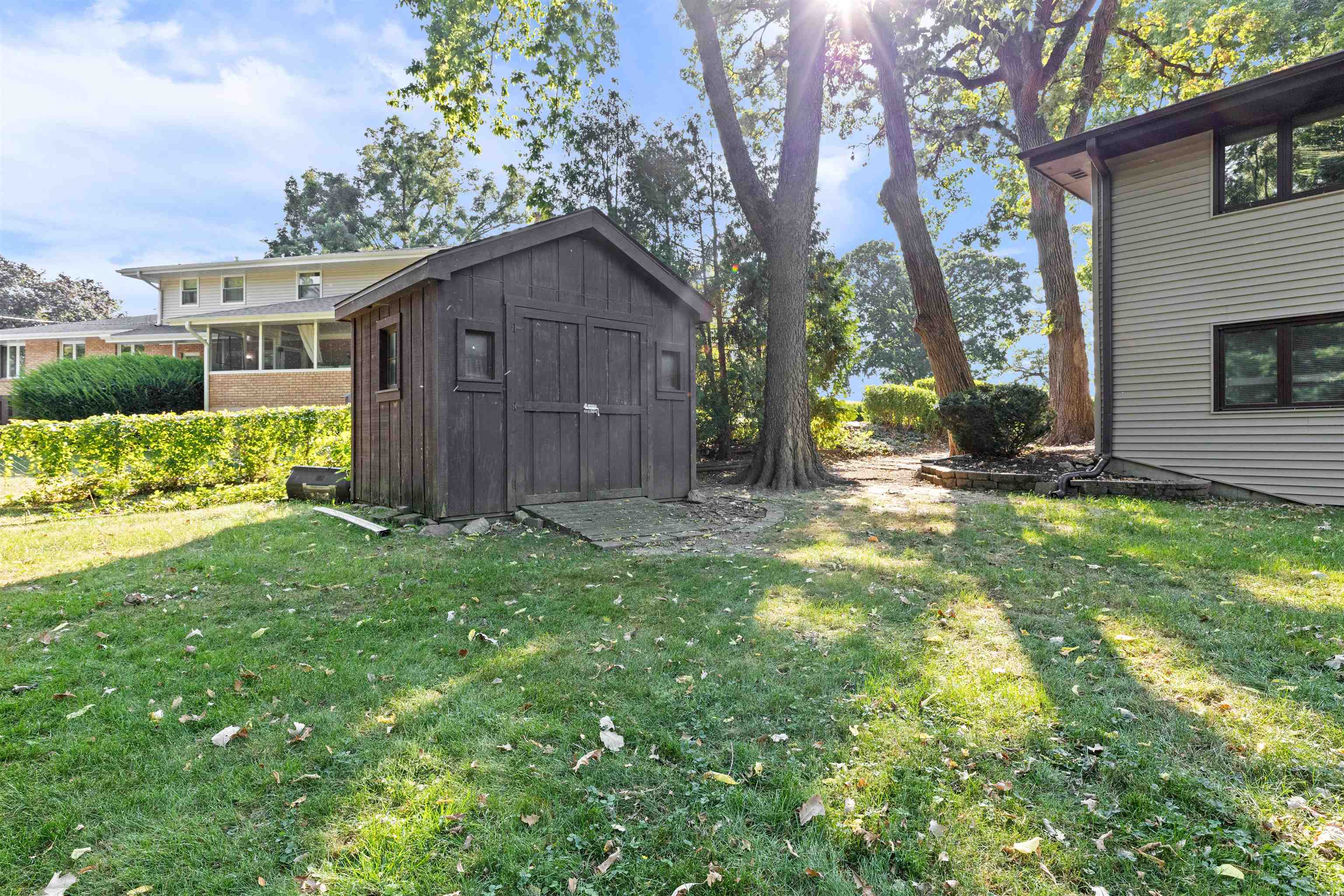 2518 Mandrake Drive Rockford, IL 61108 - Photo 44 of 50 a view of a house with backyard and garden