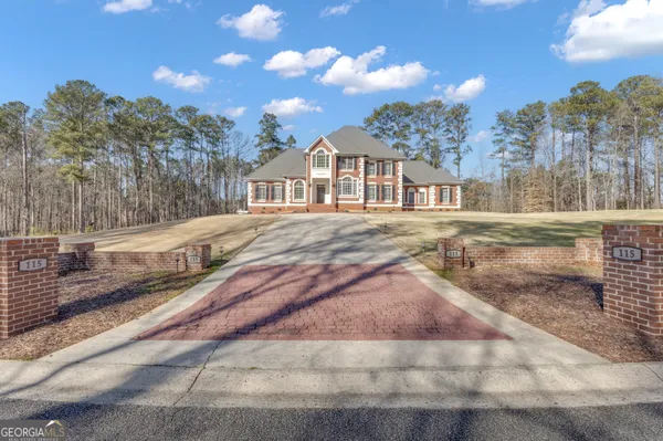 $890,000 | 115 Winding Way, Fayetteville, GA 30214