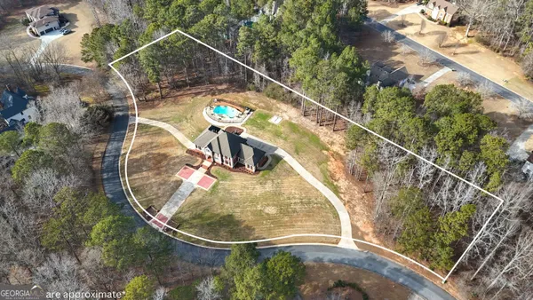 $890,000 | 115 Winding Way, Fayetteville, GA 30214
