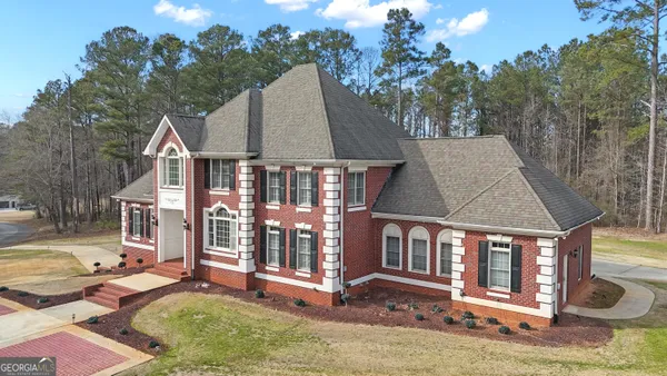 $890,000 | 115 Winding Way, Fayetteville, GA 30214