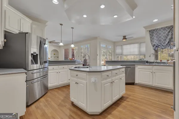 $890,000 | 115 Winding Way, Fayetteville, GA 30214