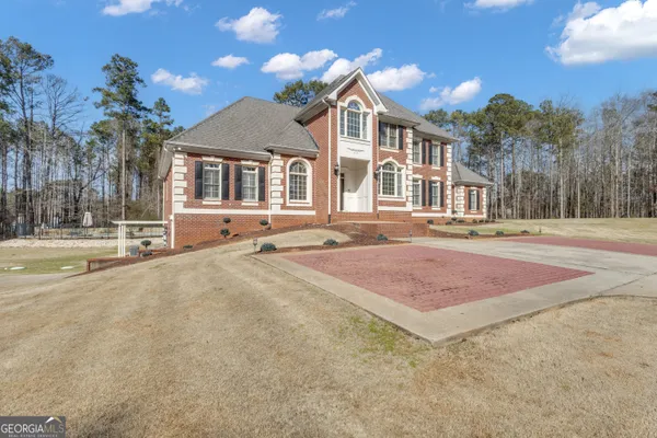 $890,000 | 115 Winding Way, Fayetteville, GA 30214