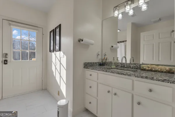 $890,000 | 115 Winding Way, Fayetteville, GA 30214