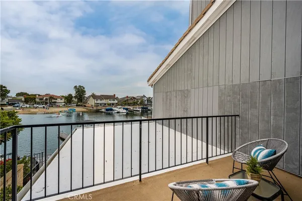 $1,950,000 | 3612 Windspun Drive, Huntington Beach, CA 92649
