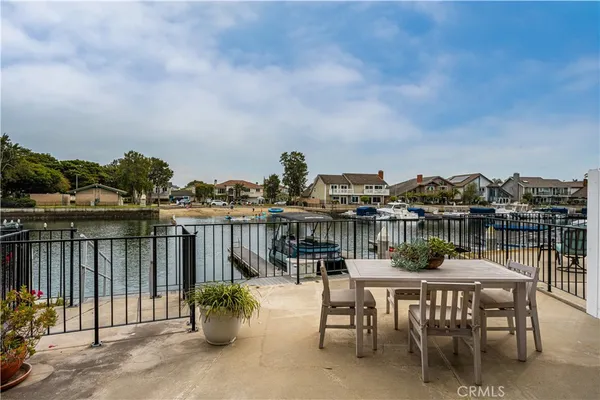 $1,950,000 | 3612 Windspun Drive, Huntington Beach, CA 92649