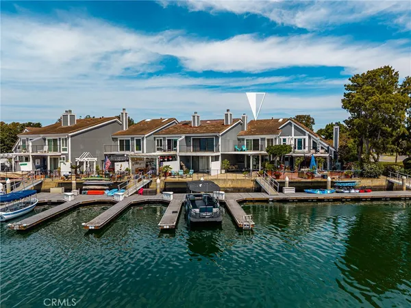 $1,950,000 | 3612 Windspun Drive, Huntington Beach, CA 92649